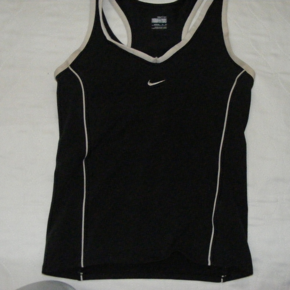 Nike Fit and Dry Work out Top - Picture 1 of 2